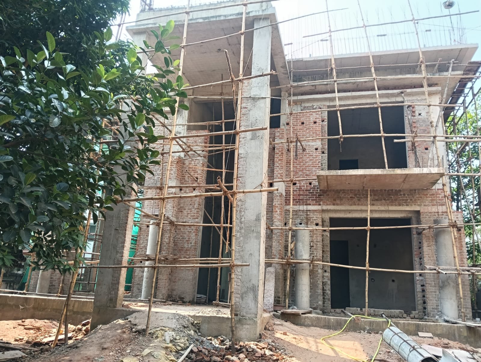 Building elevation under construction